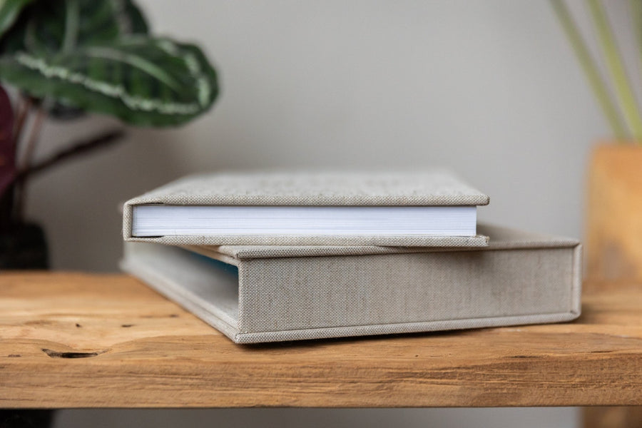 Slipcase - Yellow Rebel